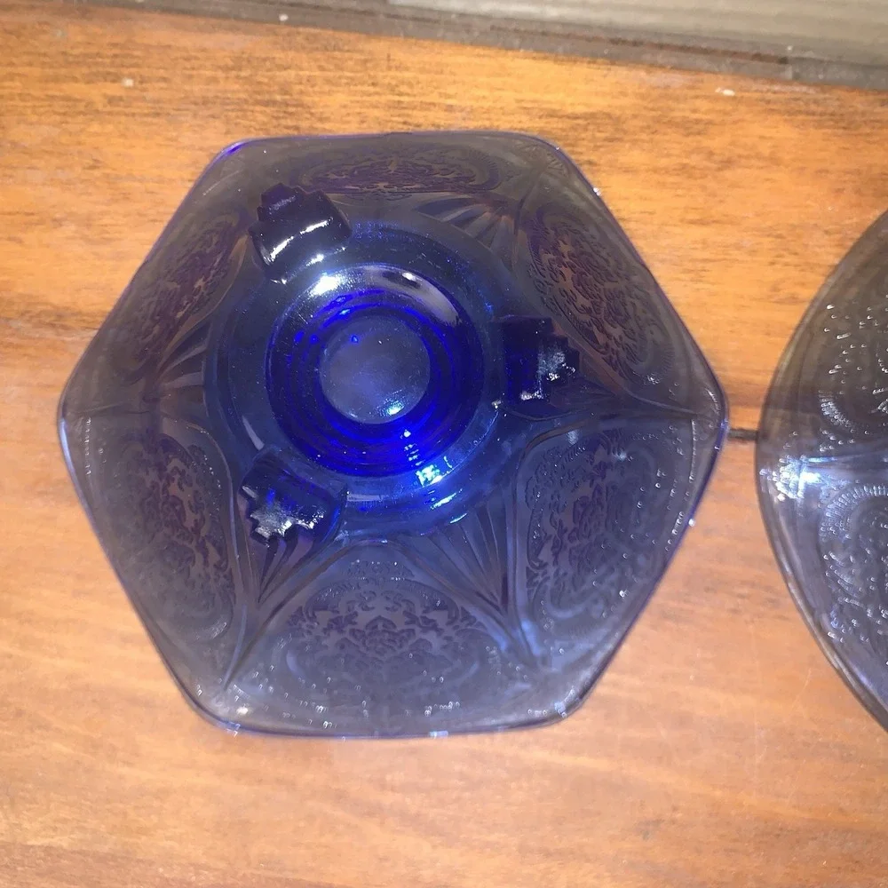 HAZEL ATLAS COBALT BLUE ROYAL LACE‎ RUFFLED PAIR 2 CANDLESTICKS VERY RARE EUC